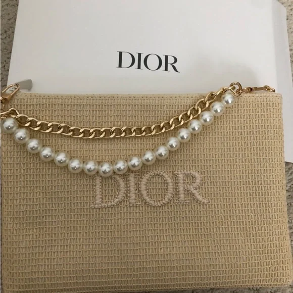 New Dior beauty pouch case read - reworked - Picture 2 of 13